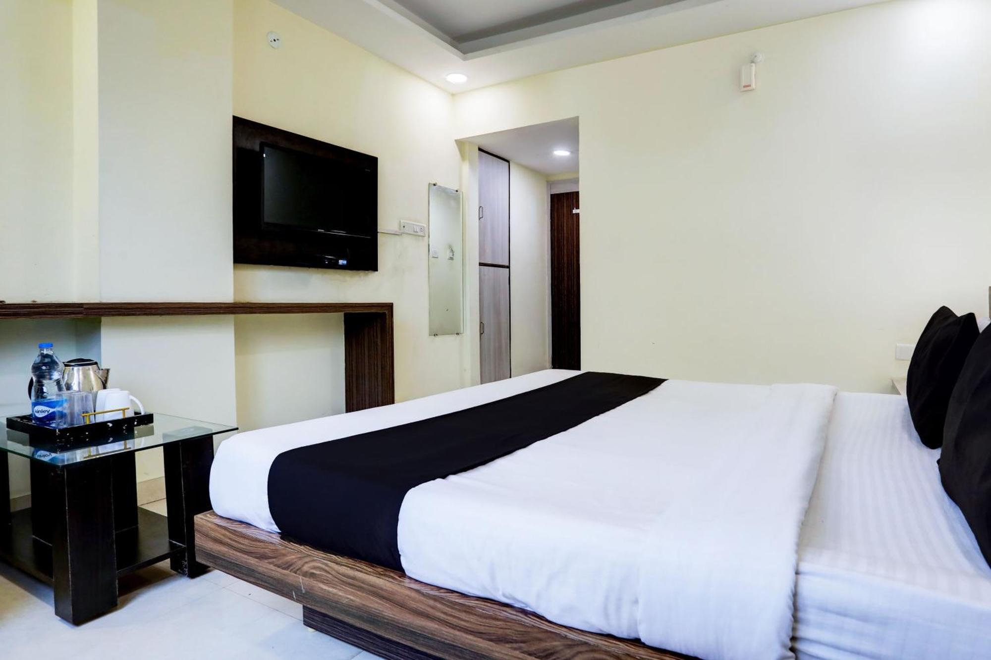 Super Townhouse Hoshangabad Road Near Aashima Mall Samarda Kaliāsot Zewnętrze zdjęcie