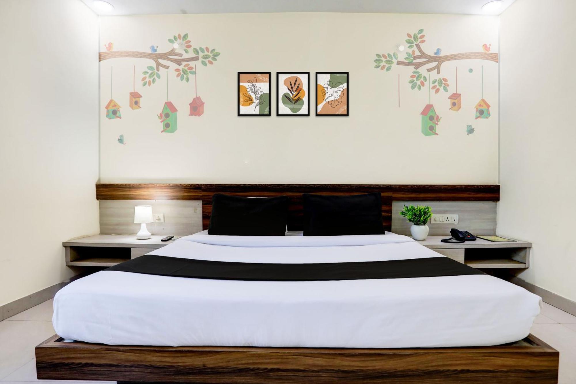 Super Townhouse Hoshangabad Road Near Aashima Mall Samarda Kaliāsot Zewnętrze zdjęcie